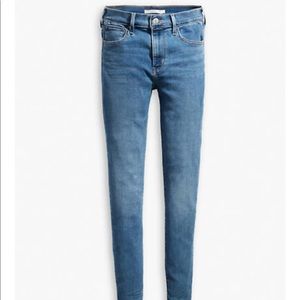 Levi’s 720 High Rise Super Skinny in Blue Bird